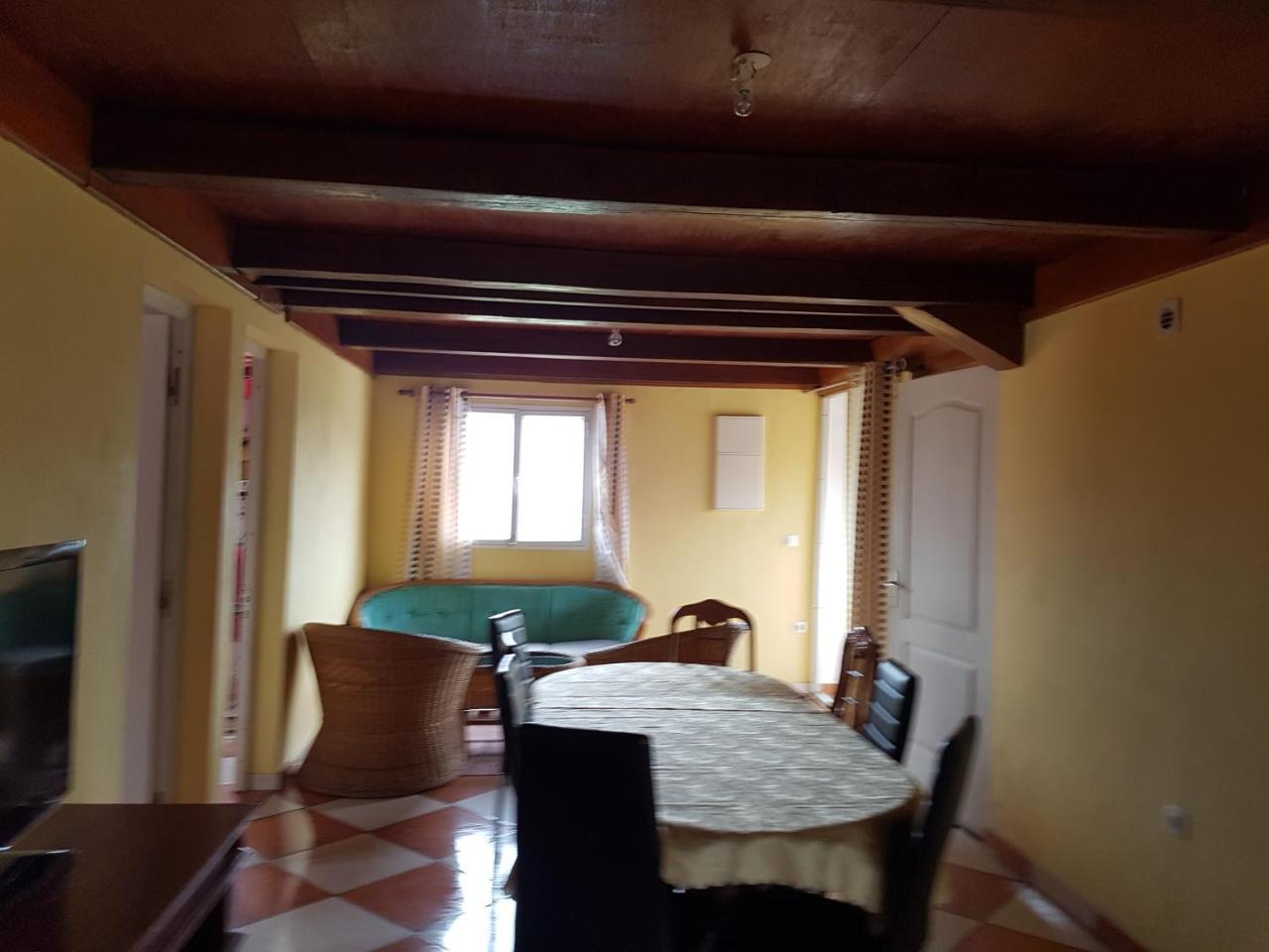 Le Moutardier Cilaos Esterno foto